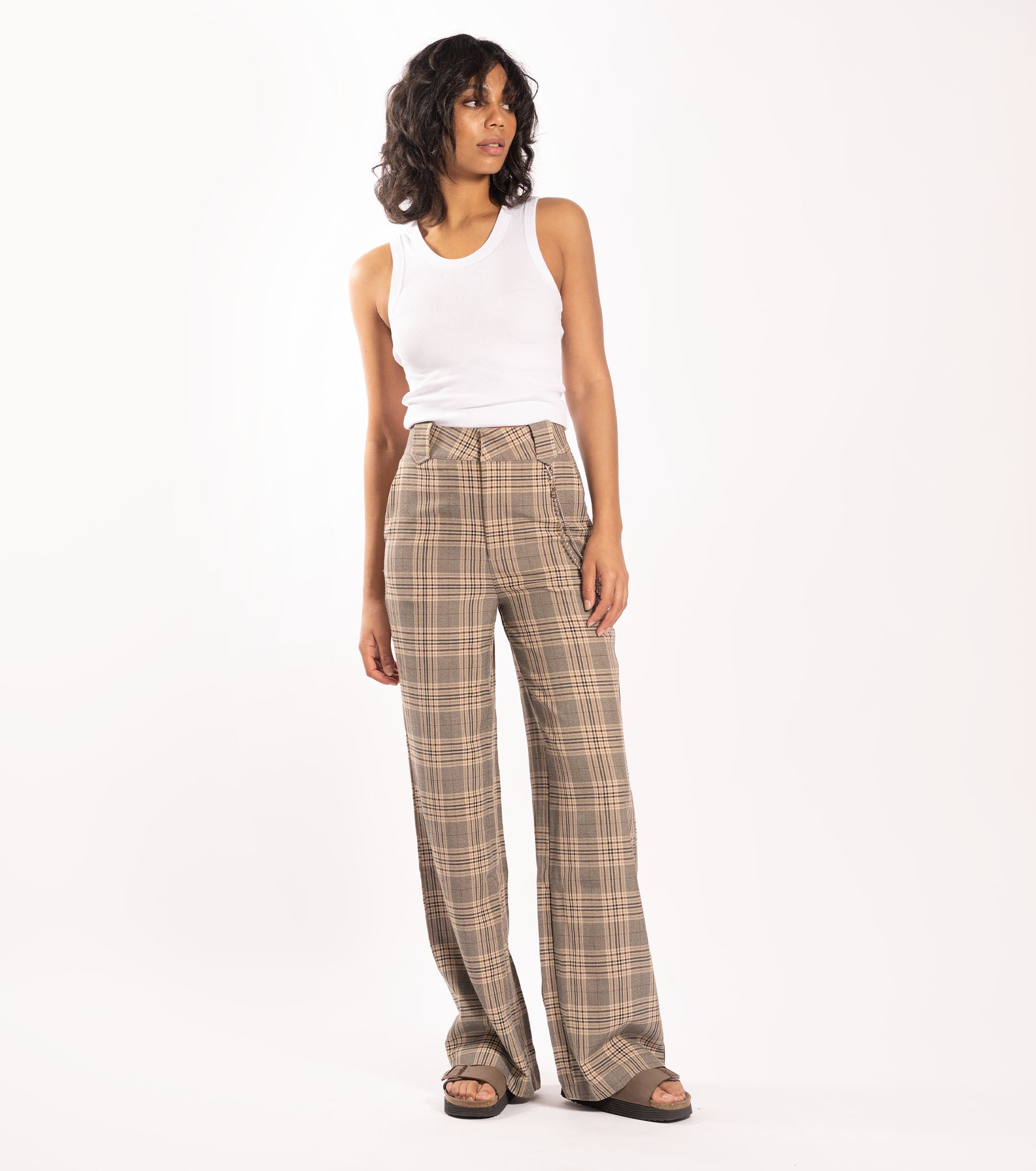 ZW-2620_ac094503-d56c-4238-
